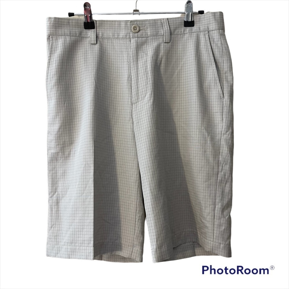 Izod classic golf shorts mens size 30